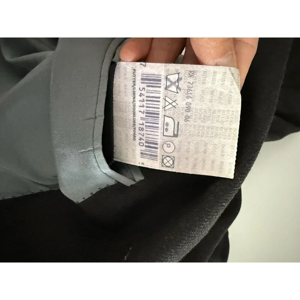 Hugo Boss Rossellini Movie Mens Suit Two Piece 44L  Gray Mens Three Button Wool